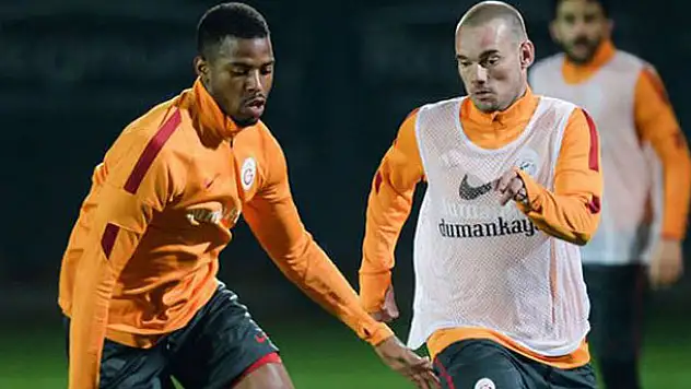 Sneijder, Donk'u fırçaladı!