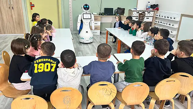 SOBE'de Robot Destekli Eğitimler başladı