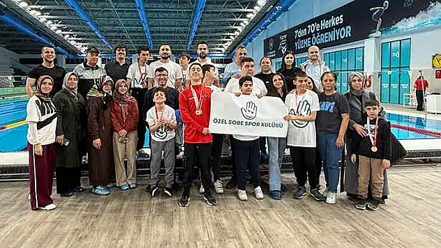 SOBE'nin yüzme takımından gururlandıran başarı: 28 madalya