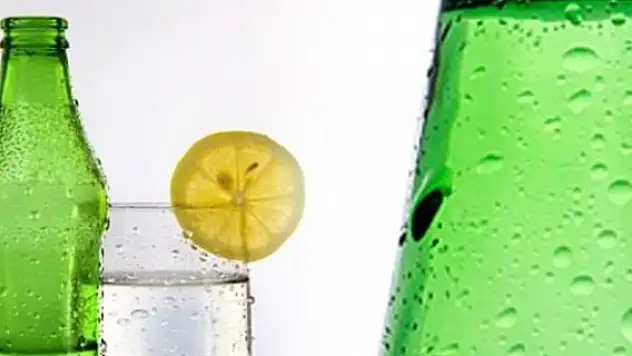 Soda şişeleri neden yeşildir?