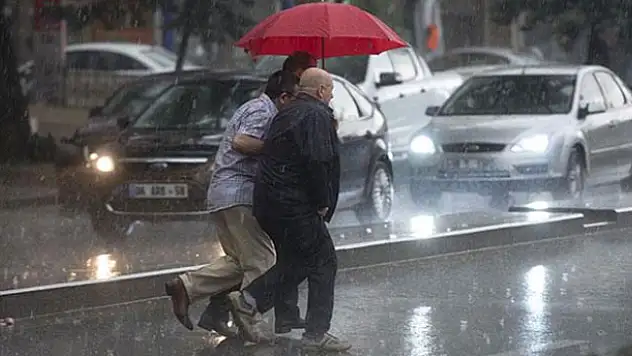 Soğuk ve yağışlı hava geliyor