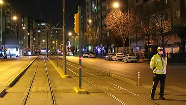 Sokağa çıkma kısıtlaması başladı!