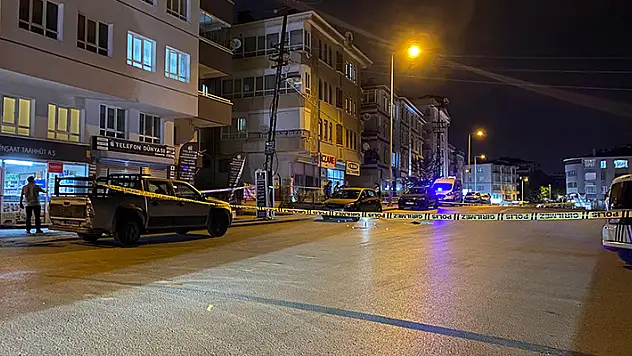 Sokakta yürürken silahlı saldırıda hayatını kaybetti
