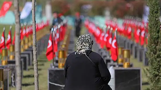Soma'daki maden şehitleri anılıyor