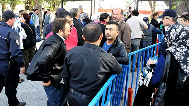 Soma davası duruşmasında lüks cip gerginliği