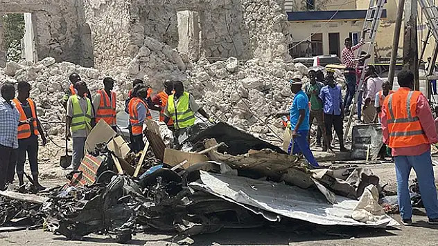 Somali'de parlamento binasının girişinde şiddetli patlama