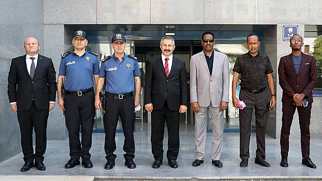 Somali Emniyet Genel Müdürü Abdi Hasan Muhammed Konya'da ziyaretlerde bulundu
