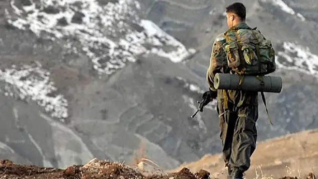 Son dakika : Hakkari'de hain saldırı: 1 asker şehit!
