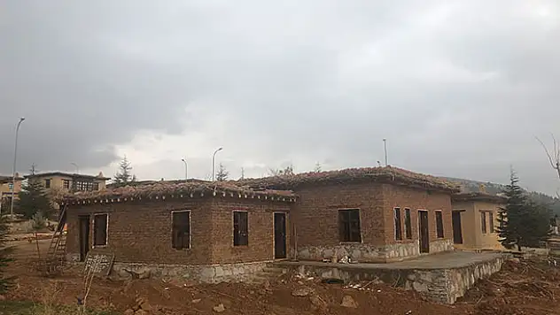 Sonsuz Şükran Köyü'nde yapılan 'Heykel ve Seramik Tasarım Atölyesi' tamamlandı