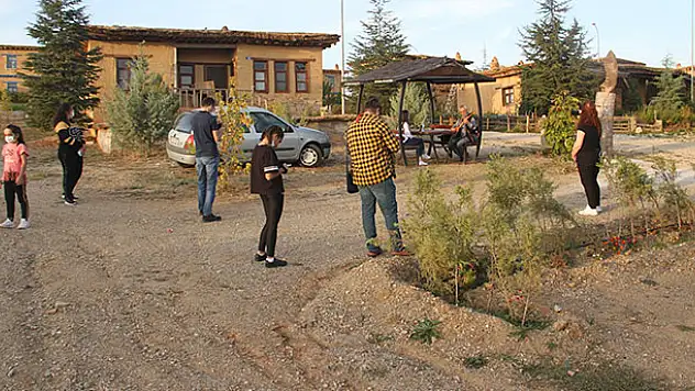 Sonsuz Şükran Köyü'ne ziyaretçi akını