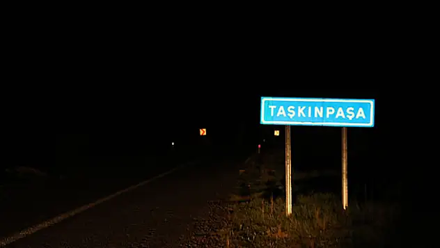Sorumsuzluğun böylesi! Toplu cenaze namazında 45 kişiye korona bulaştı