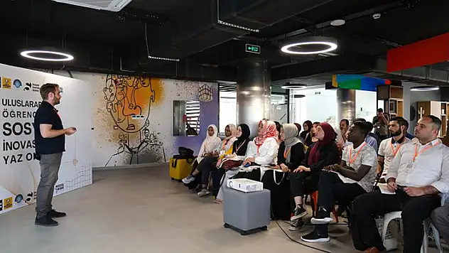 Sosyal İnovasyon Ajansı'ndan uluslararası öğrencilere yaz okulu

