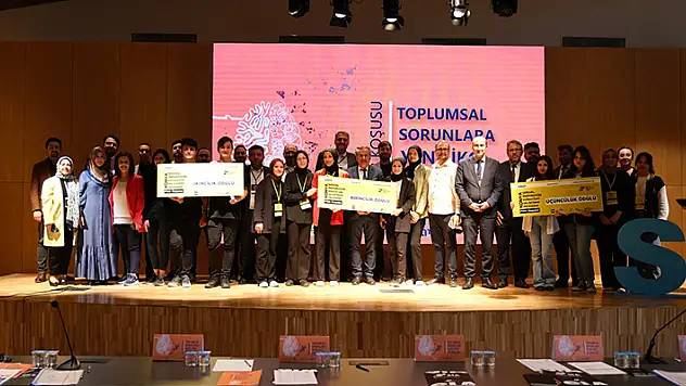 Sosyal İnovasyon Ekosistemi Geliştirme Programında gençler fikirleriyle yarıştı