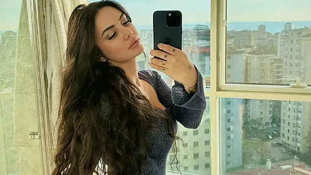 Sosyal medya fenomeni Ece Ronay gözaltına alındı