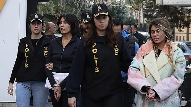 Sosyal medya fenomenleri Candan kardeşler tutuklandı
