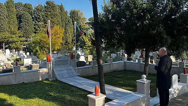 Soylu'dan Cumhuriyet'in 101. yıldönümünde Türk savunma sanayisinin mimarı Nuri Killigil Paşa'nın mezarına ziyaret