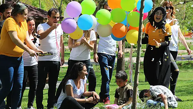 Söz Çocuk  23 Nisanı Kutladı