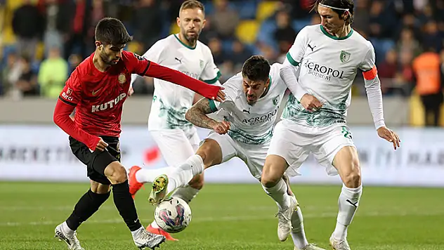 Spor Toto 1. Lig'de pazar mesaisi