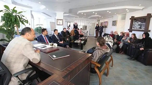 Stajyer Öğretmenler Beyşehir Belediyesi'ni ziyaret etti