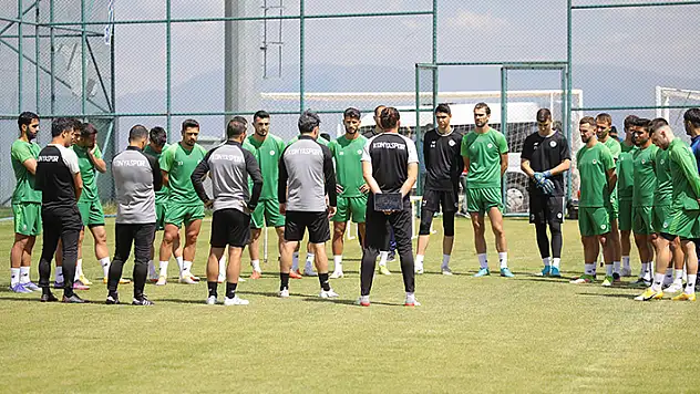 Stoper ve forvet bekleniyor 
