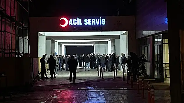 Su birikintisine girip, şarampole devrilen otomobildeki 1 aylık Yiğit Efe öldü 4 yaralı