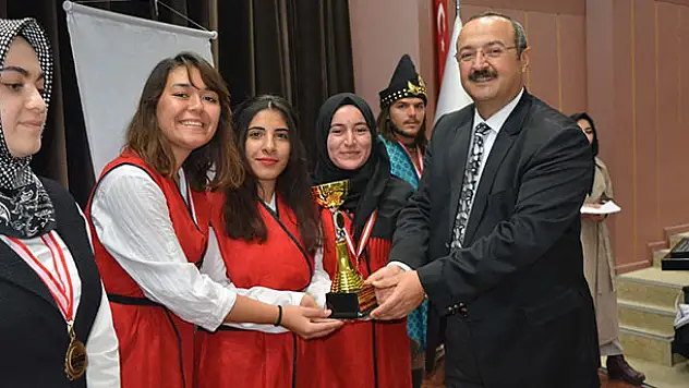 SÜ'de Alaeddin Keykubat Geleneksel Okçuluk Kupası madalya töreni