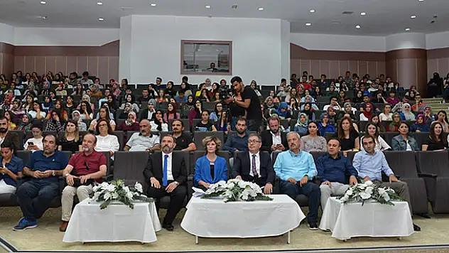 SÜ Sağlık Hizmetleri MYO'da oryantasyon eğitimi