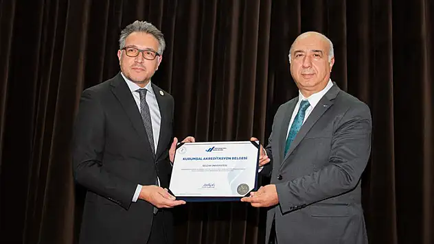 SÜ, YÖKAK Kurumsal Akreditasyon Belgesini aldı
