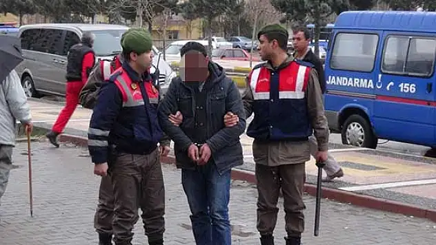 Suçüstü yakalandı