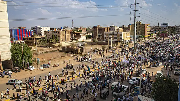 Sudan'da darbe girişimi: Başbakan Hamduk tutuklandı

