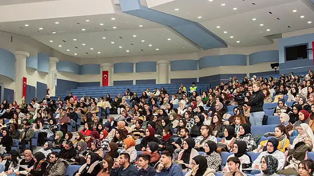 SÜ'de depremzedelere destek olacak gönüllülere eğitim verildi
