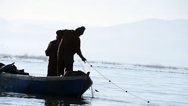 Suğla Gölü'nde 'ekmek' sislerin ardında