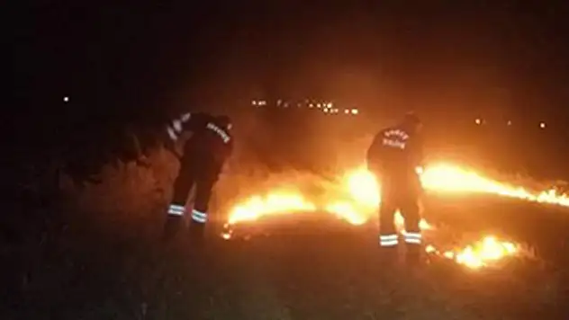Şuhut'ta anız yangını