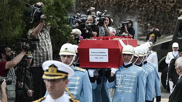 Süleyman Demirel'e veda günü