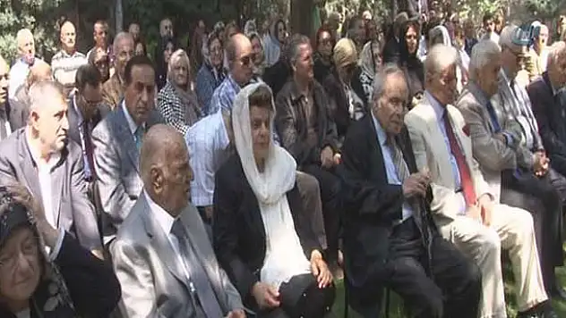 Süleyman Demirel için evinde mevlit okutuldu