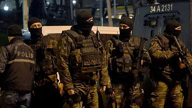 Sultanahmet'teki bombalı saldırıda bir polis şehit oldu