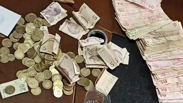 Sultangazi'de dilencinin günlük hasılatı şaşırttı
