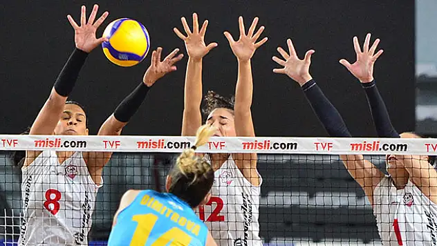 Sultanlar Ligi'nde çekişme sürüyor