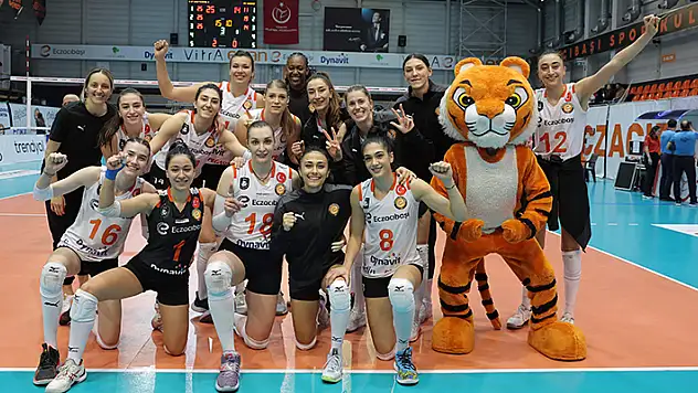 Sultanlar Ligi'nde ilk yarı tamamlandı