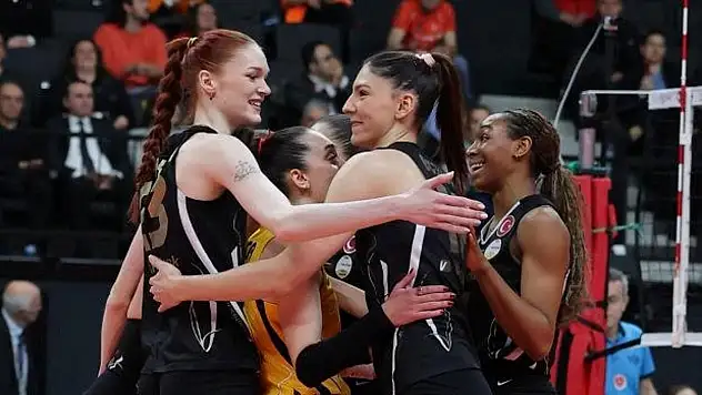 Sultanlar Ligi'nde play-off heyecanı sürüyor