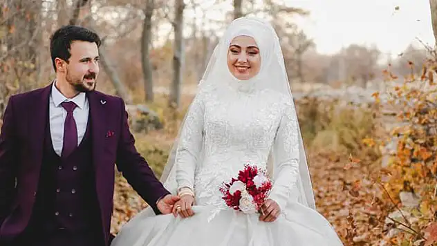 Sümeyye ile Emrah dünya evine girdi