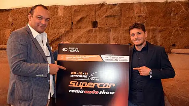 Süper arabalar Roma'da sahne alacak