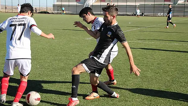 Süper Grup'ta ikinci yarı başladı
