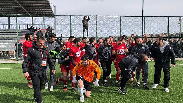 Süper Grup'ta zirve el değiştirdi 