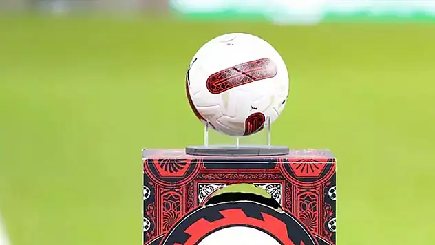 Süper Lig'de 36. hafta maçları aynı gün ve saatte oynanacak
