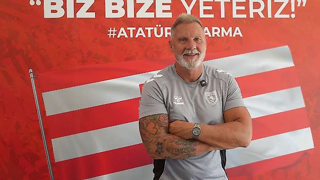 Süper Lig'de ayrılıklar sürüyor! Alman teknik adam gitti