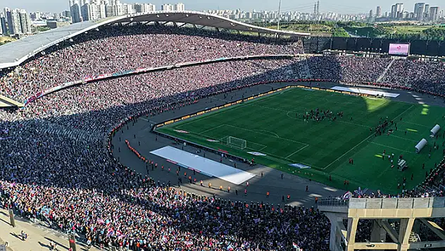 Süper Lig'de maçlar 19 statta yapılacak
