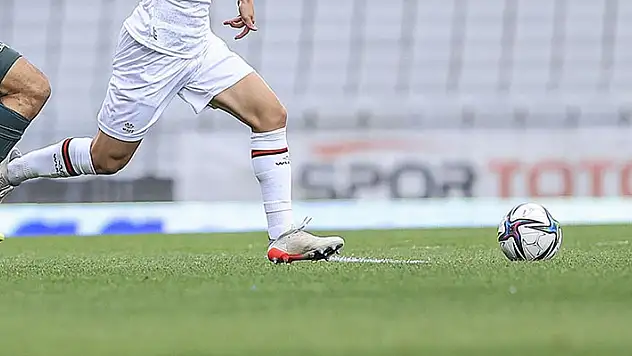 Süper Lig'de yeni sezonun kura çekimi yarın yapılacak
