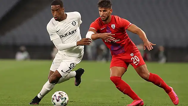 Süper Lig'e son bilet Altay'ın
