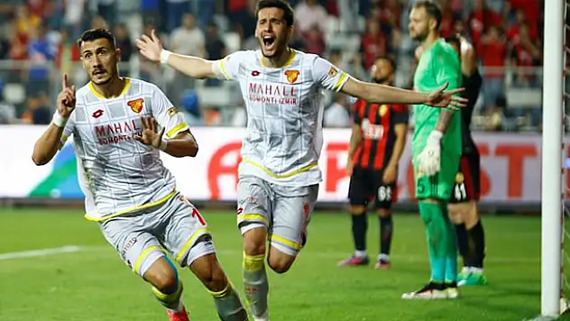 Süper Lig'e yükselen 3. takım Göztepe oldu